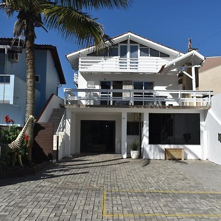 Residencial Morro Do Macaco Apartment Бомбиняс Екстериор снимка
