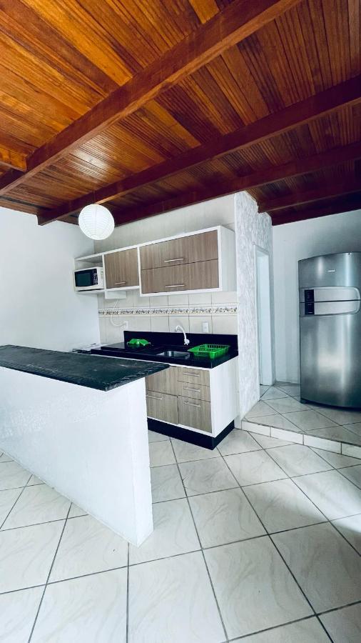 Residencial Morro Do Macaco Apartment Бомбиняс Екстериор снимка